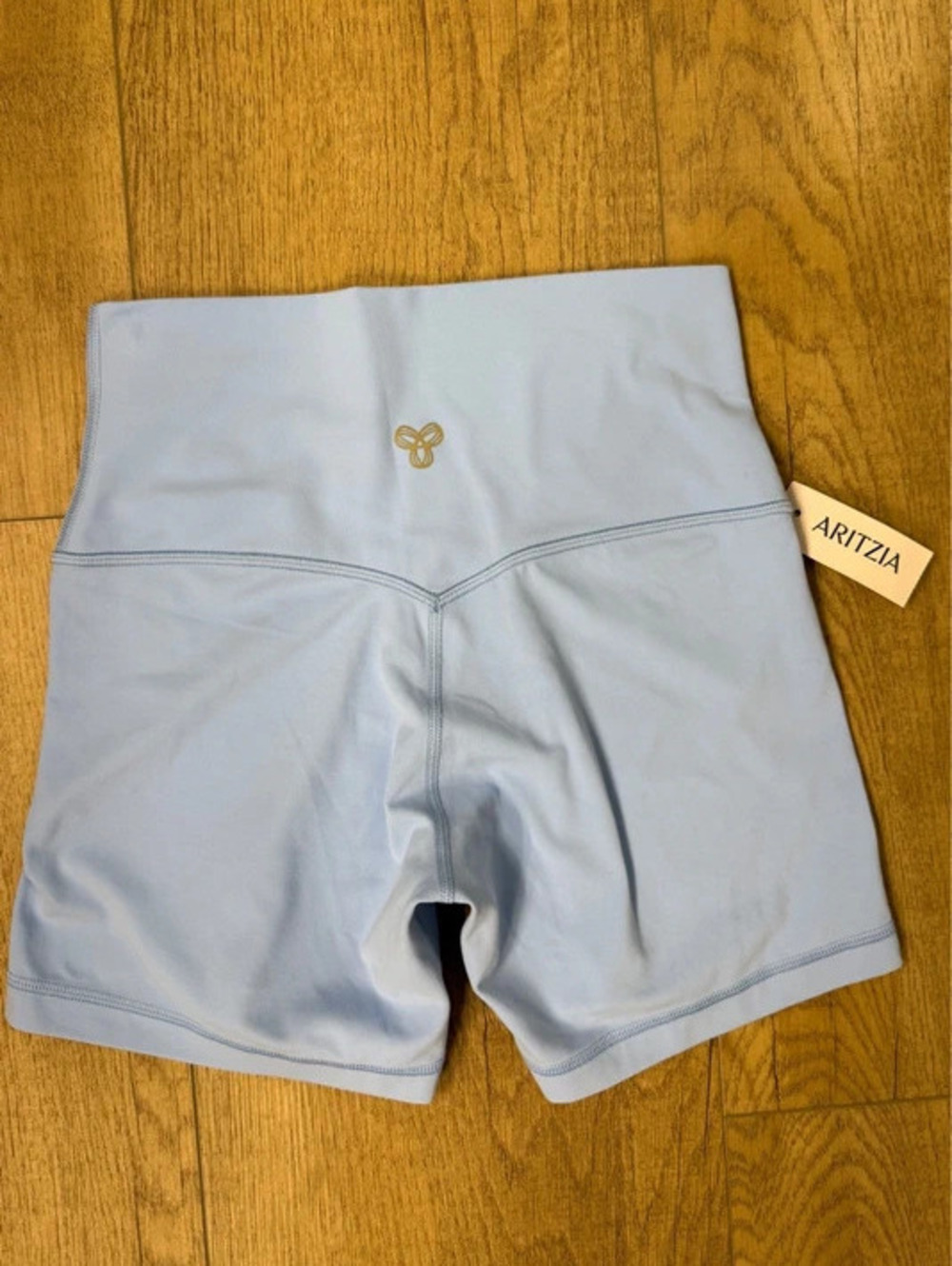 Aritzia Golden Butter Cheeky HR 5” Shorts